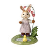 Goebel - Pasen | Decoratief beeld Haas Bloei is een wonder | Aardewerk - 13cm - Paashaas - 2026