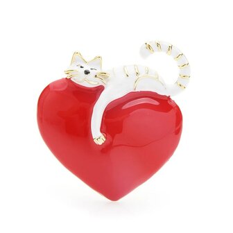 Brooch 012 Cat on heart white