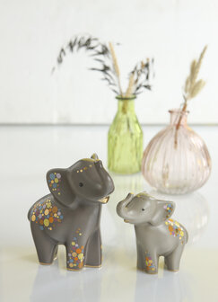 Goebel - Elephant | Decoratief beeld / figuur Ndiwa | Porselein - 16cm - olifant