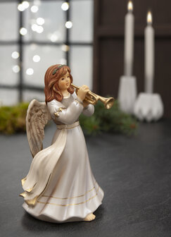Goebel - Kerst | Decoratief beeld Engel Vrome trompettist | Aardewerk - 20cm - 2025
