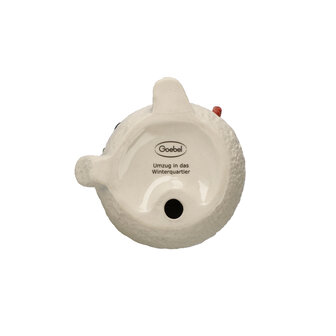 Goebel - Kerst | Decoratief beeld Sneeuwpop - Verhuizen naar winterverblijf | Aardewerk - 13cm - 2025