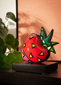 Goebel - Romero Britto | Decoratief beeld Strawberry | Porselein - Pop Art - 15cm