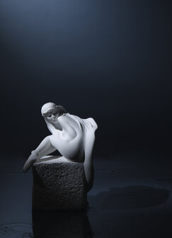 Goebel - Christel Zodiacs | Decoratief beeld Sterrenbeeld Vissen vrouwelijk | Porselein - 17cm