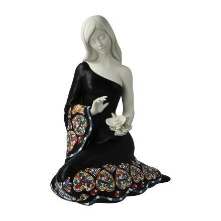Goebel - Nadal | Decoratief beeld / figuur Elegance with Flower | Polyresin - 30cm