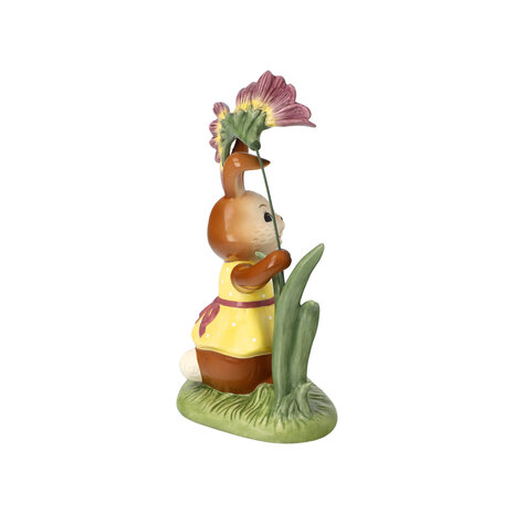 Goebel - Pasen | Decoratief beeld / figuur Haas In bloei | Aardewerk - 17cm