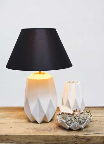 Goebel - Kaiser | Table lamp Polygono - black | Porcelain - 62cm