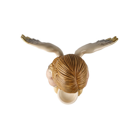 Goebel - Kerst | Decoratief beeld Engel In de magie van Kerstmis | Aardewerk - 33cm - 2025