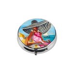 Goebel - Trish Biddle | Pillendoosje Summer Girl | Metaal - 5cm - 3 vakjes Goebel - Trish Biddle | Pillendoosje Summer Girl | Metaal - 5cm - 3 vakjes